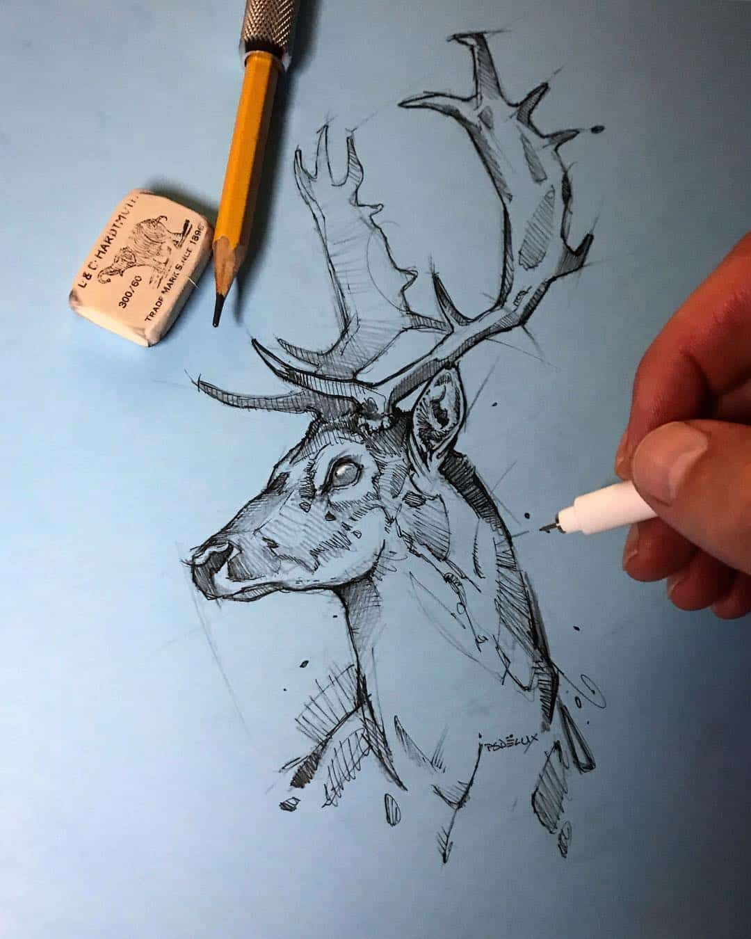Pencil Sketch Artist Psdelux - ARTWOONZ